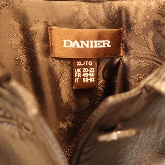 Danier , dark brown, leather jacket, XL - Picture 4 of 13
